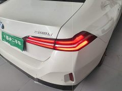 BMW 5 Series 525Li M Sport Package - ფოტო 7