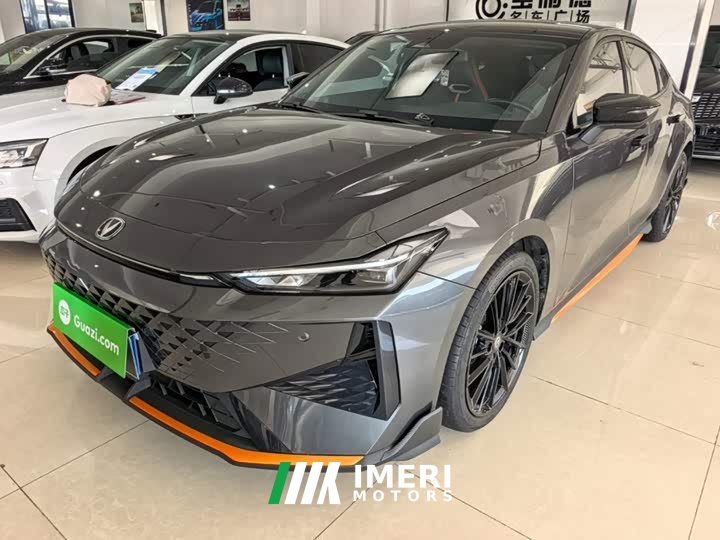 Changan UNI-V 1.5T Premium Sport