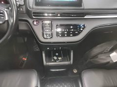 Honda Odyssey 2.0L e:HEV Luxury - ფოტო 13