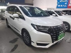 Honda Odyssey 2.0L e:HEV Luxury - ფოტო 3