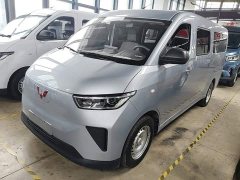 Wuling Yangguang 2024 300km Comfort Passenger Van 75kW - ფოტო 1