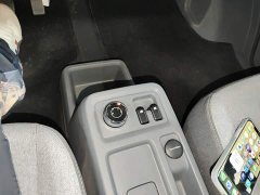 Wuling Yangguang 2024 300km Comfort Passenger Van 75kW - ფოტო 13