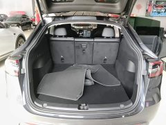 Tesla Model Y Long Range All-Wheel Drive 3D7 - ფოტო 18