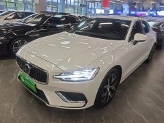 Volvo S60 2026 B4 Intelligent Luxury Edition - ფოტო 1