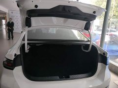 Volkswagen Sagitar L 300TSI DSG Elite - ფოტო 18