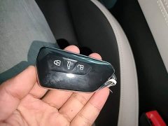 Volkswagen Sagitar L 300TSI DSG Elite - ფოტო 8