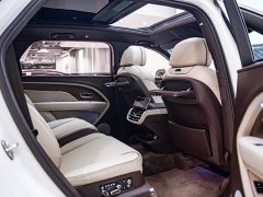 Bentley Bentayga 4.0T V8 Long Wheelbase Elegance Edition - ფოტო 11
