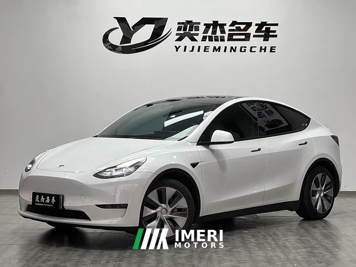Tesla Model Y Standard Range RWD