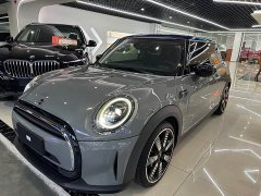 BMW MINI 1.5T COOPER The Coopers Commemorative Edition - ფოტო 1