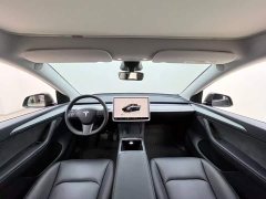Tesla Model Y Rear-Wheel Drive - ფოტო 5