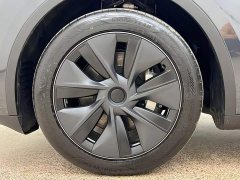 Tesla Model Y Rear-Wheel Drive - ფოტო 9