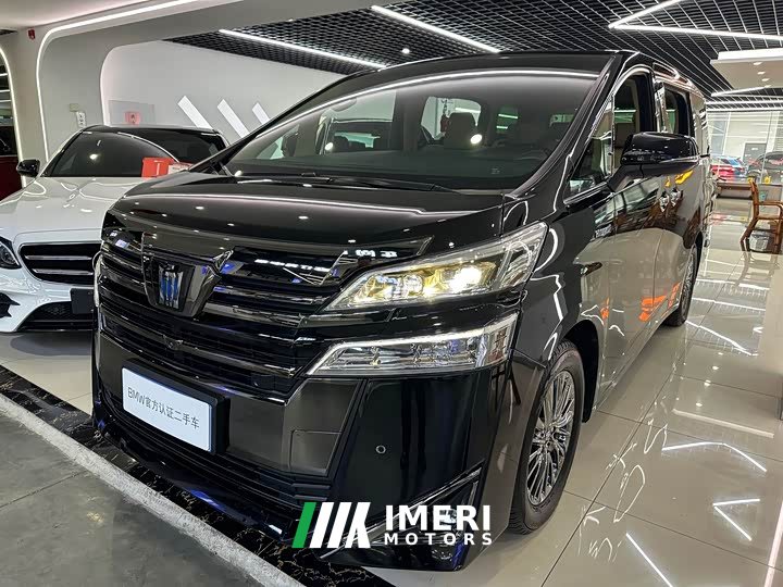 Toyota Vellfire Crown Hybrid 2.5L HV Premium Edition