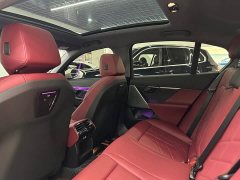 BMW 5 Series (Imported) 525i M Sport Package - ფოტო 6