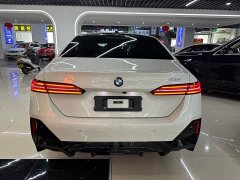 BMW 5 Series (Imported) 525i M Sport Package - ფოტო 9