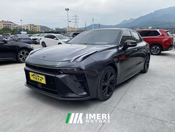 Lynk & Co 03 1.5T DCT Pro