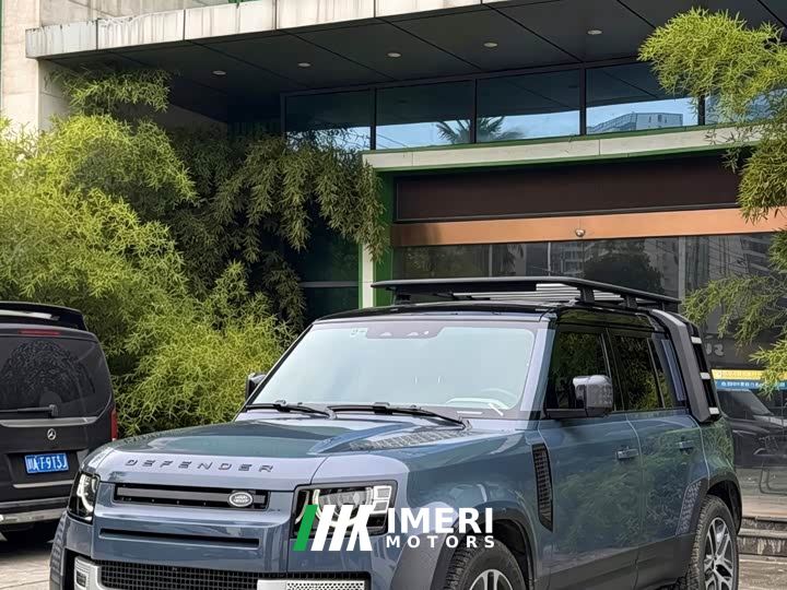 Land Rover Defender 110 P400 Dark Edition