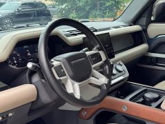 Land Rover Defender 2022 110 P400 Dark Edition - ფოტო 10