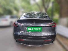 Tesla Model Y Rear-Wheel Drive - ფოტო 3