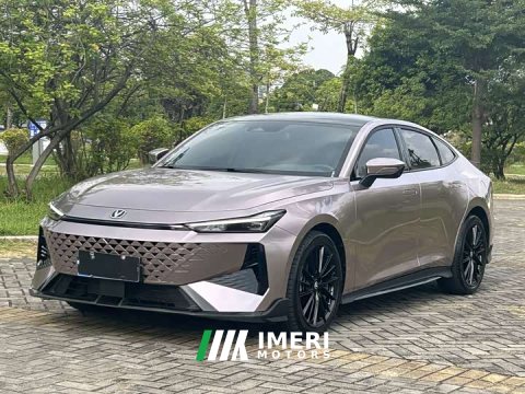 2024 Changan UNI-V 1.5T Premium Sport - ავტომობილი ჩინეთიდან