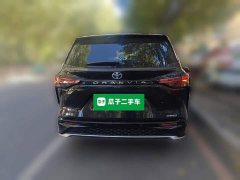 Toyota Grevias 2.5L Hybrid Premium Plus Edition - ფოტო 3