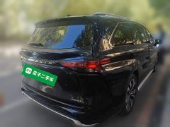 Toyota Grevias 2.5L Hybrid Premium Plus Edition - ფოტო 4