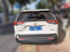 Toyota RAV4 2.0L CVT FWD Urban Edition - ფოტო 3