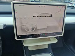 Tesla Model Y Rear-Wheel Drive - ფოტო 9