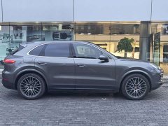 Porsche 2019 Cayenne 3.0T - ფოტო 3
