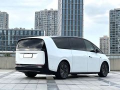 Li Auto MEGA Home Family Edition - ფოტო 18