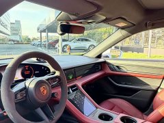 Porsche Taycan - ფოტო 6