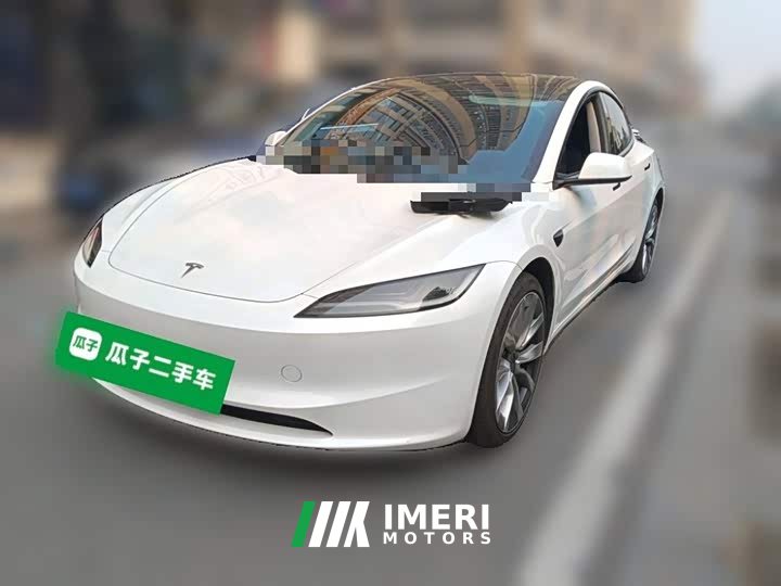 Tesla Model 3 Long Range All-Wheel Drive