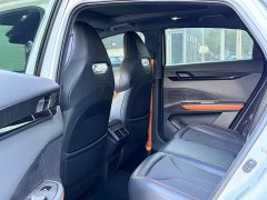 Changan UNI-V 2023 1.5T Premium - ფოტო 5