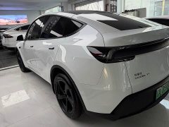Tesla Model Y Long Range All-Wheel Drive - ფოტო 4