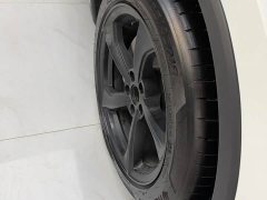Tesla Model Y Long Range All-Wheel Drive - ფოტო 9