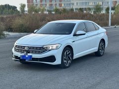 Volkswagen Jetta Facelift II 300TSI DSG Beyond Edition - ფოტო 1