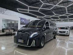 Mercedes-Benz Vito 2023 2.0T Business Edition 7-Seater - ფოტო 1