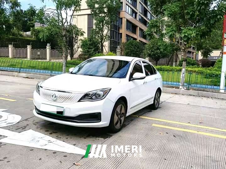 Dongfeng Fengshen E70 500 Super Comfort Edition
