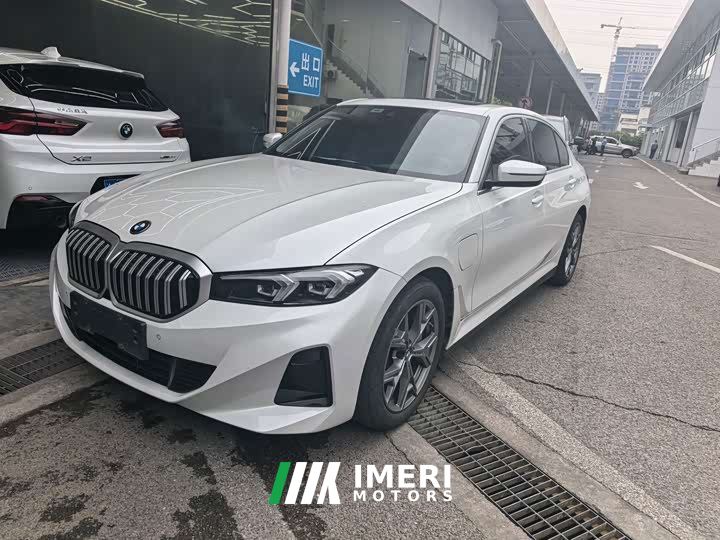 BMW i3 eDrive 35 L