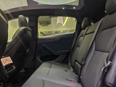 Tesla Model Y Long Range All-Wheel Drive - ფოტო 5