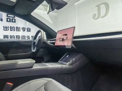 Tesla Model Y Long Range All-Wheel Drive - ფოტო 7