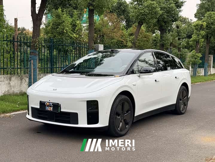 Li Auto i6 2025 Two-Wheel Drive Standard - ავტომობილი ჩინეთიდან