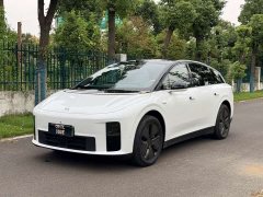 Li Auto i6 2025 Two-Wheel Drive Standard - ფოტო 1