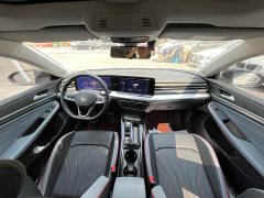 Volkswagen Lingdu L 280TSI DSG Dazzling Red Edition - ფოტო 18