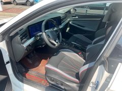 Volkswagen Lingdu L 280TSI DSG Dazzling Red Edition - ფოტო 8
