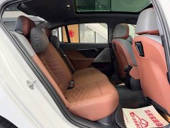 BMW 5 Series Facelift 525Li M Sport Package - ფოტო 15