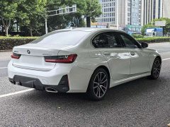 BMW 3 Series 320Li M Sport Package - ფოტო 3