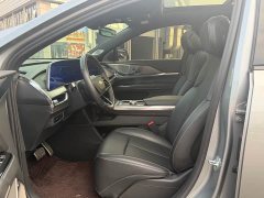 Cadillac XT5 2025 2.0T Luxury - ფოტო 4