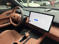Changan UNI-Z 1.5T Premium Edition - ფოტო 7