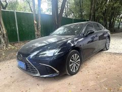 Lexus ES 200 Premium Edition - ფოტო 1