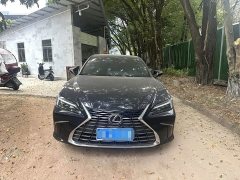 Lexus ES 200 Premium Edition - ფოტო 2